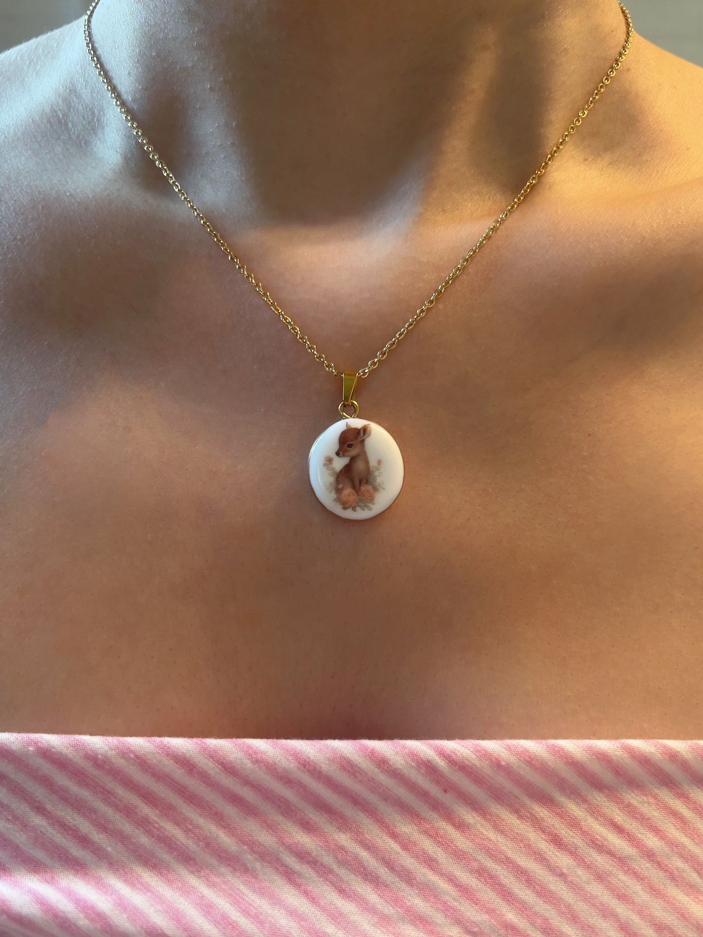 Baby deer with roses necklace