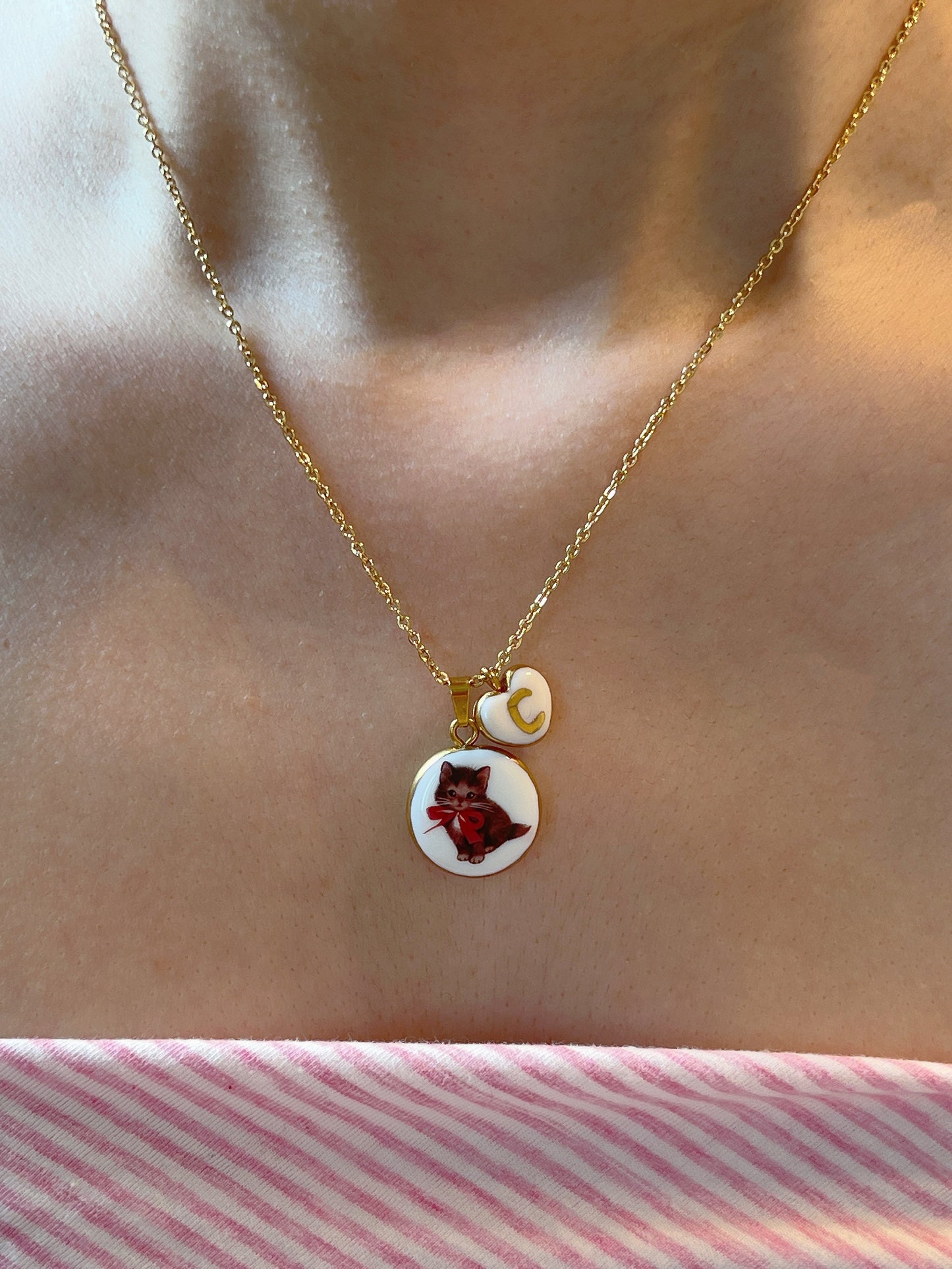 Red Bow Vintage Kitty Necklace