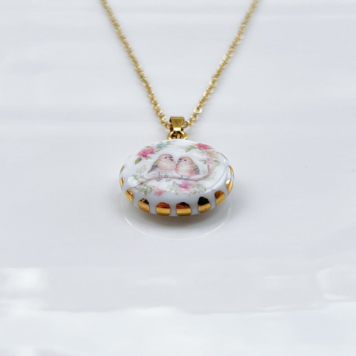 Love birds necklace