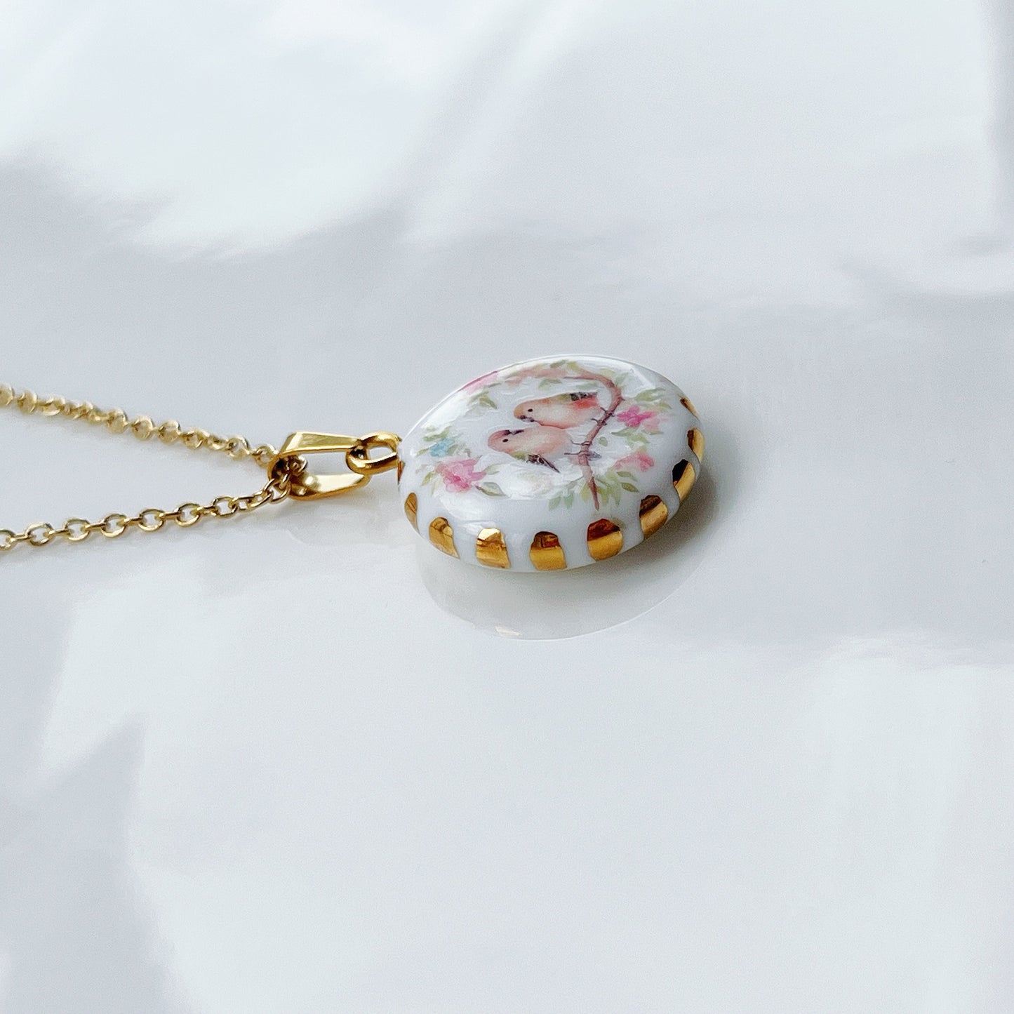Love birds necklace