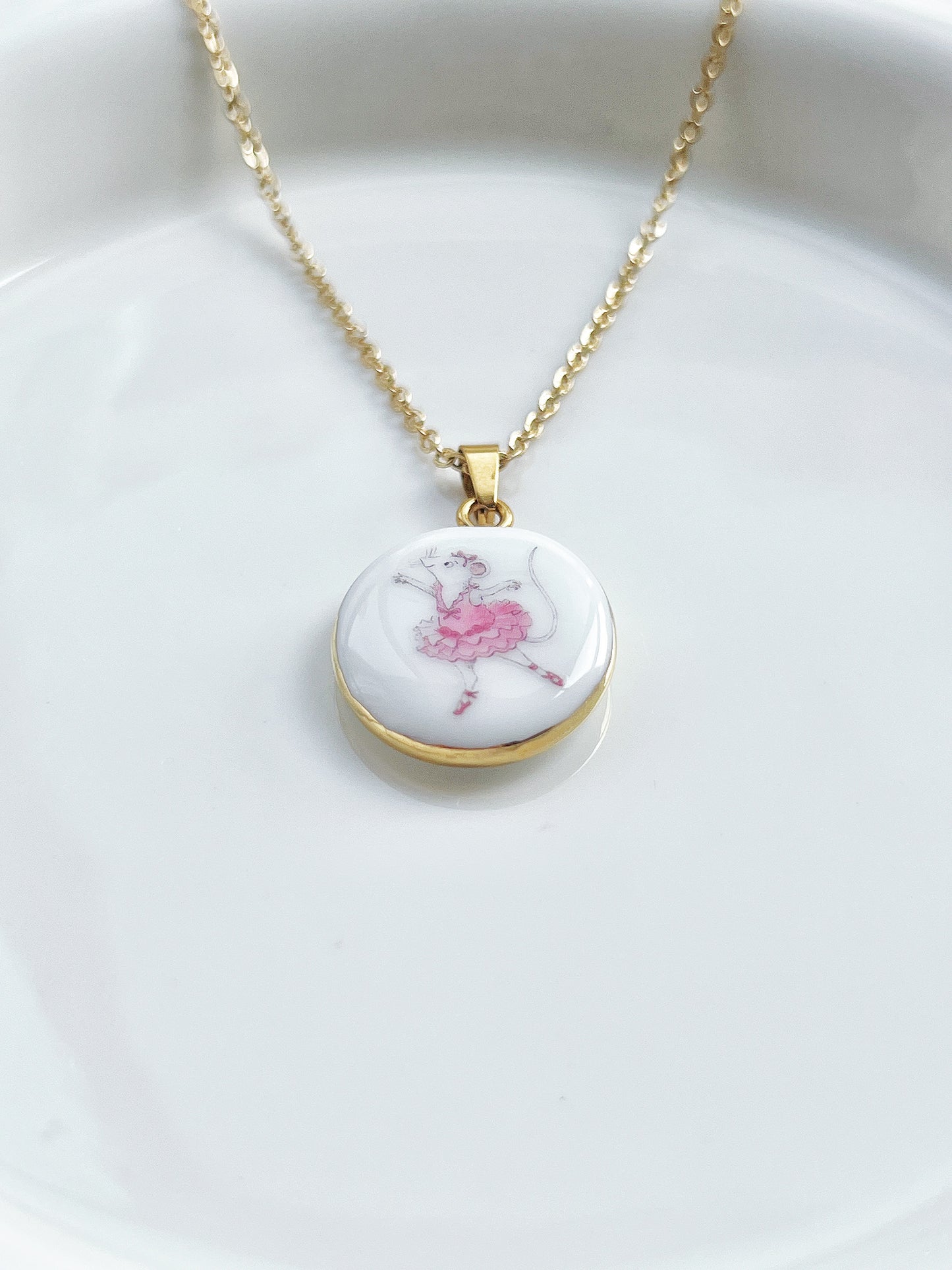 Angelina Ballerin Necklace