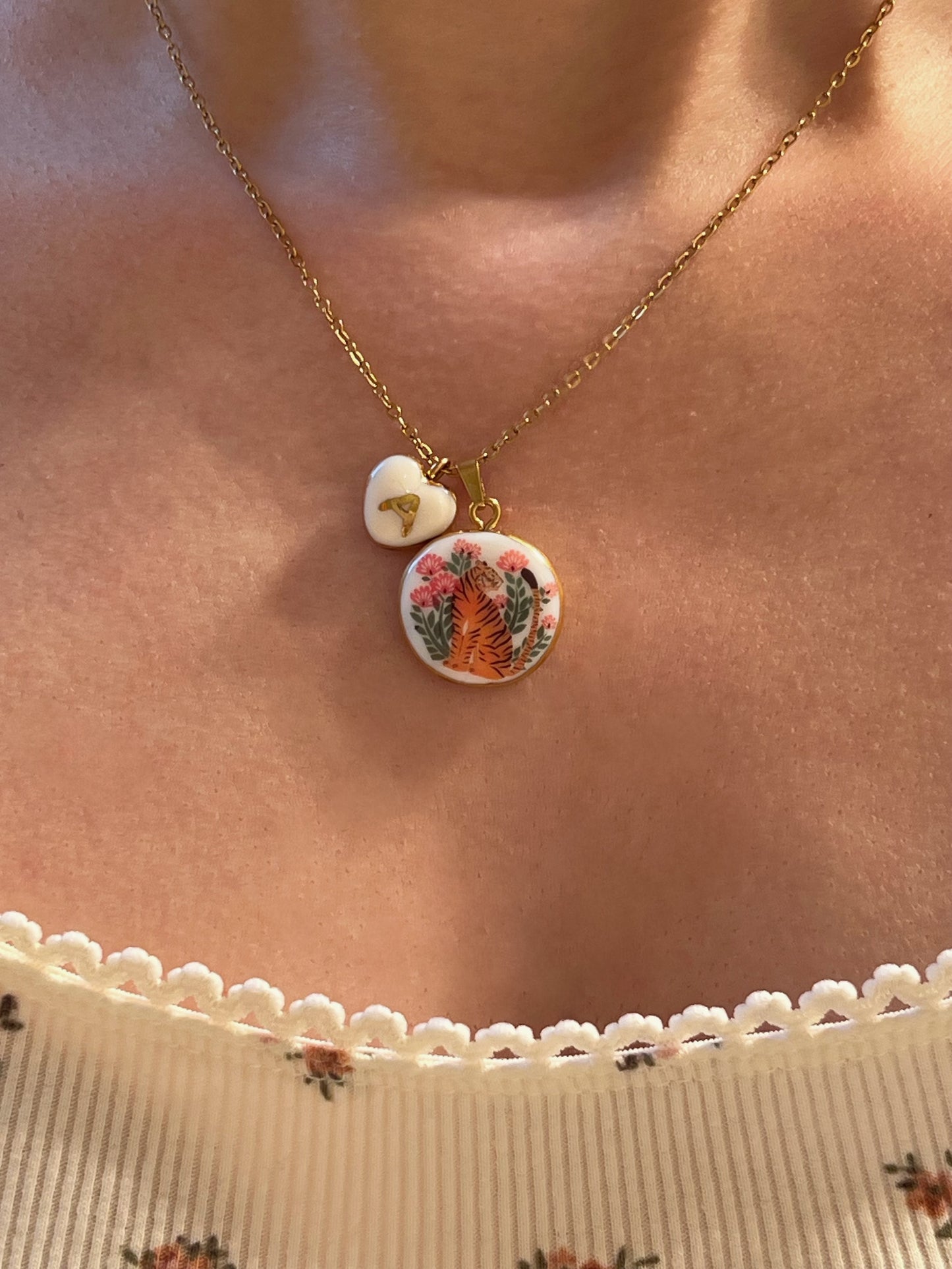 Tiger with flowers necklace