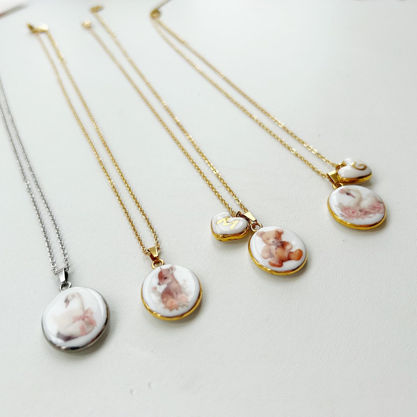 Graceful swan necklace