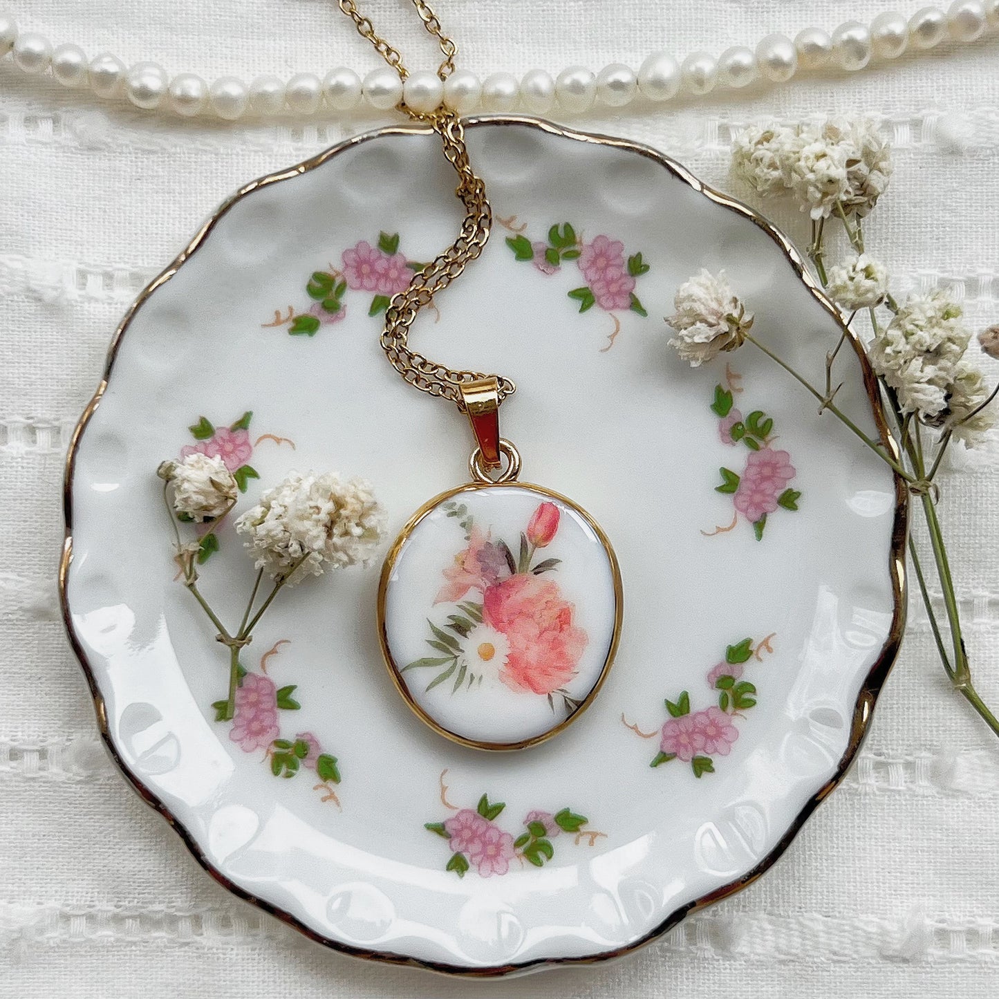Pink floral necklace