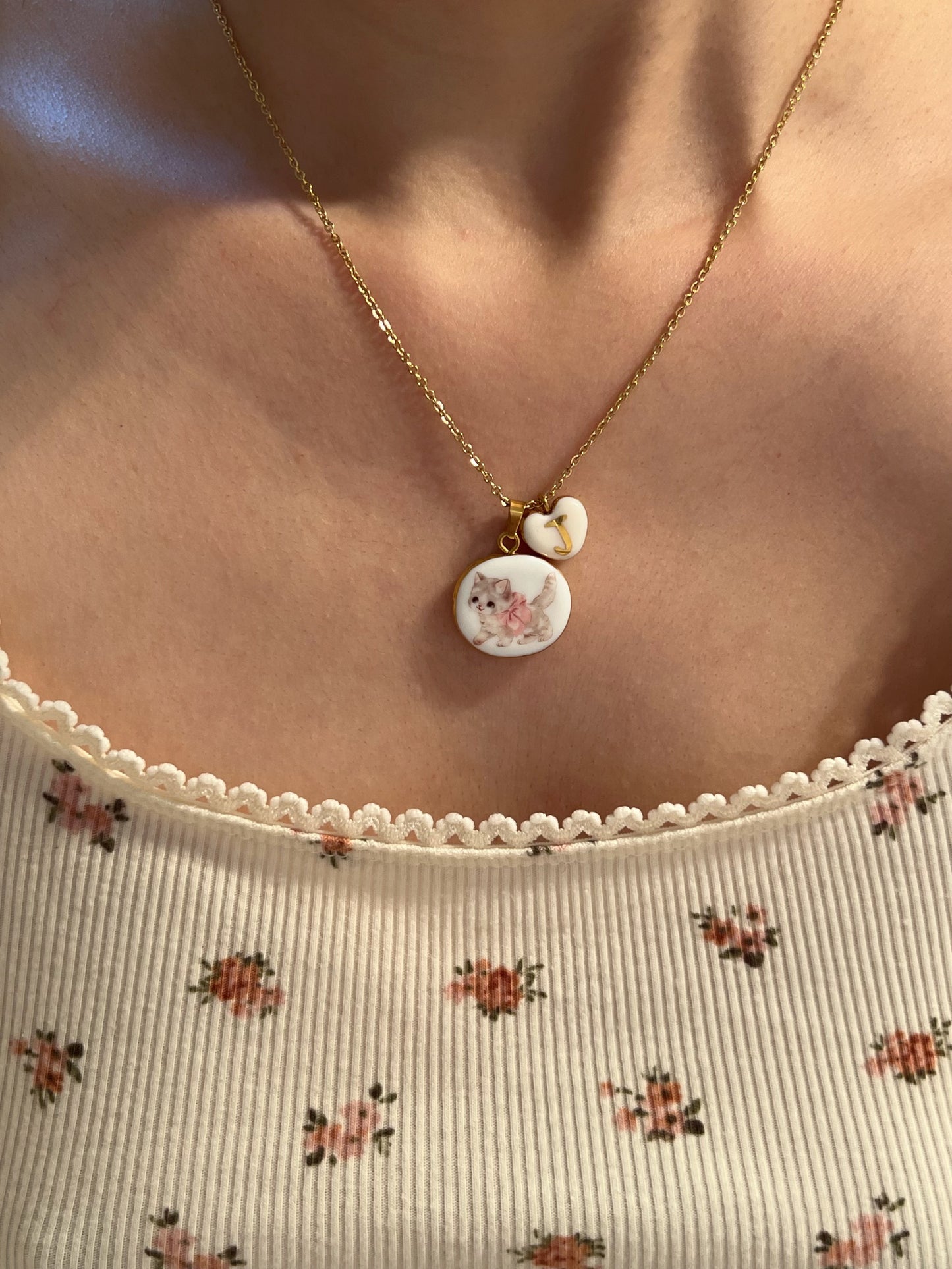 Pink bow kitty necklace