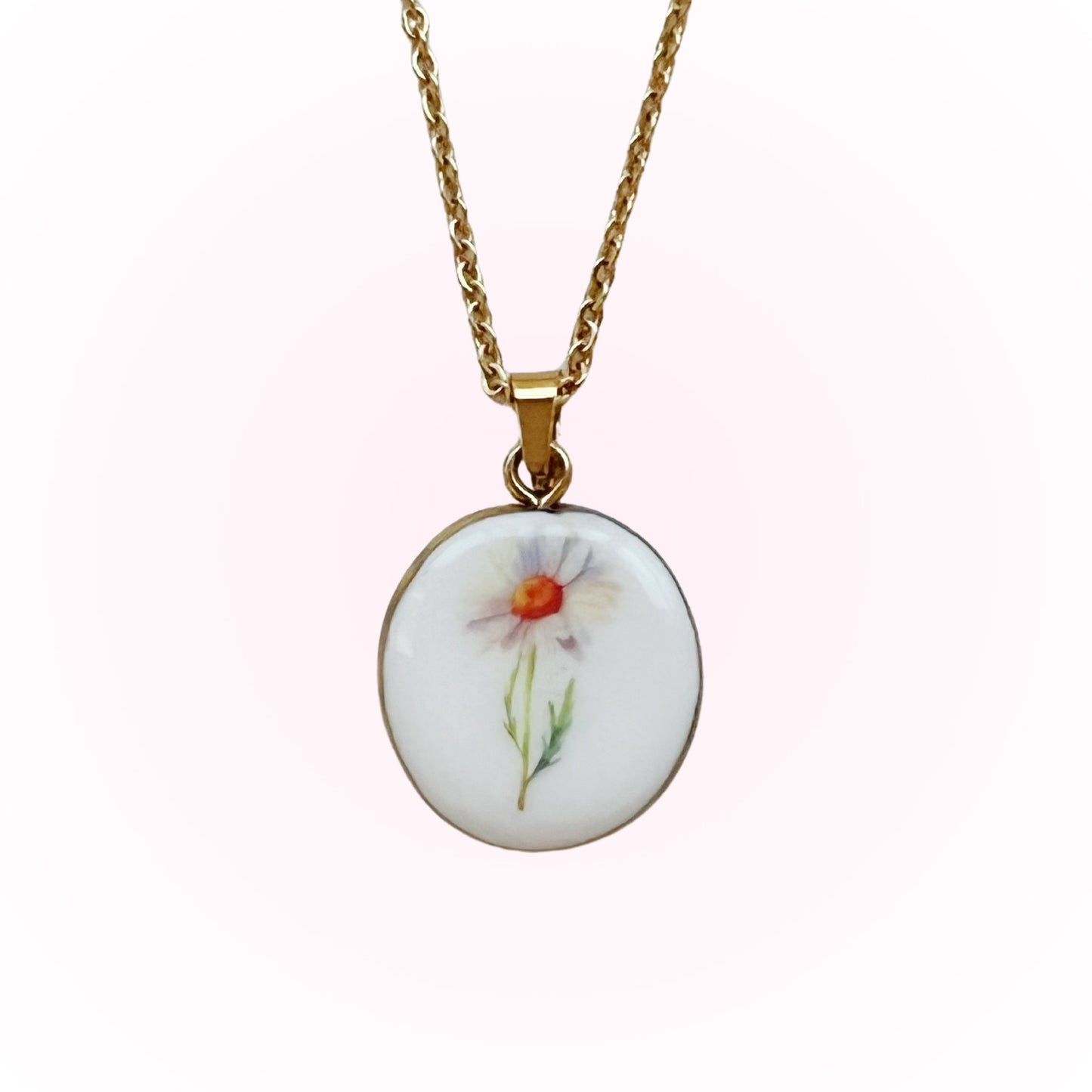 Daisy Necklace April Birth Month Flower