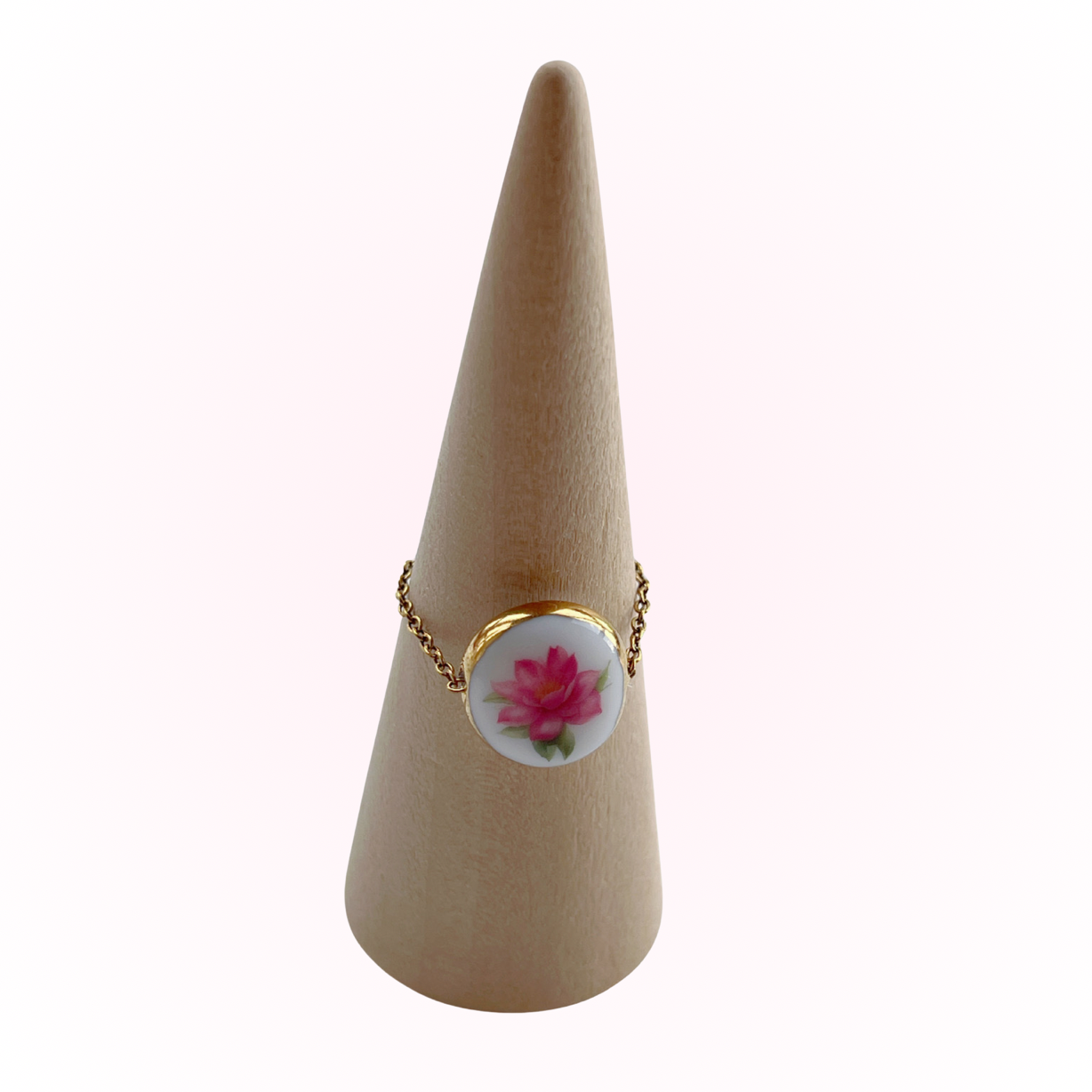 Iveline Chain Ring – pink strawberry milk