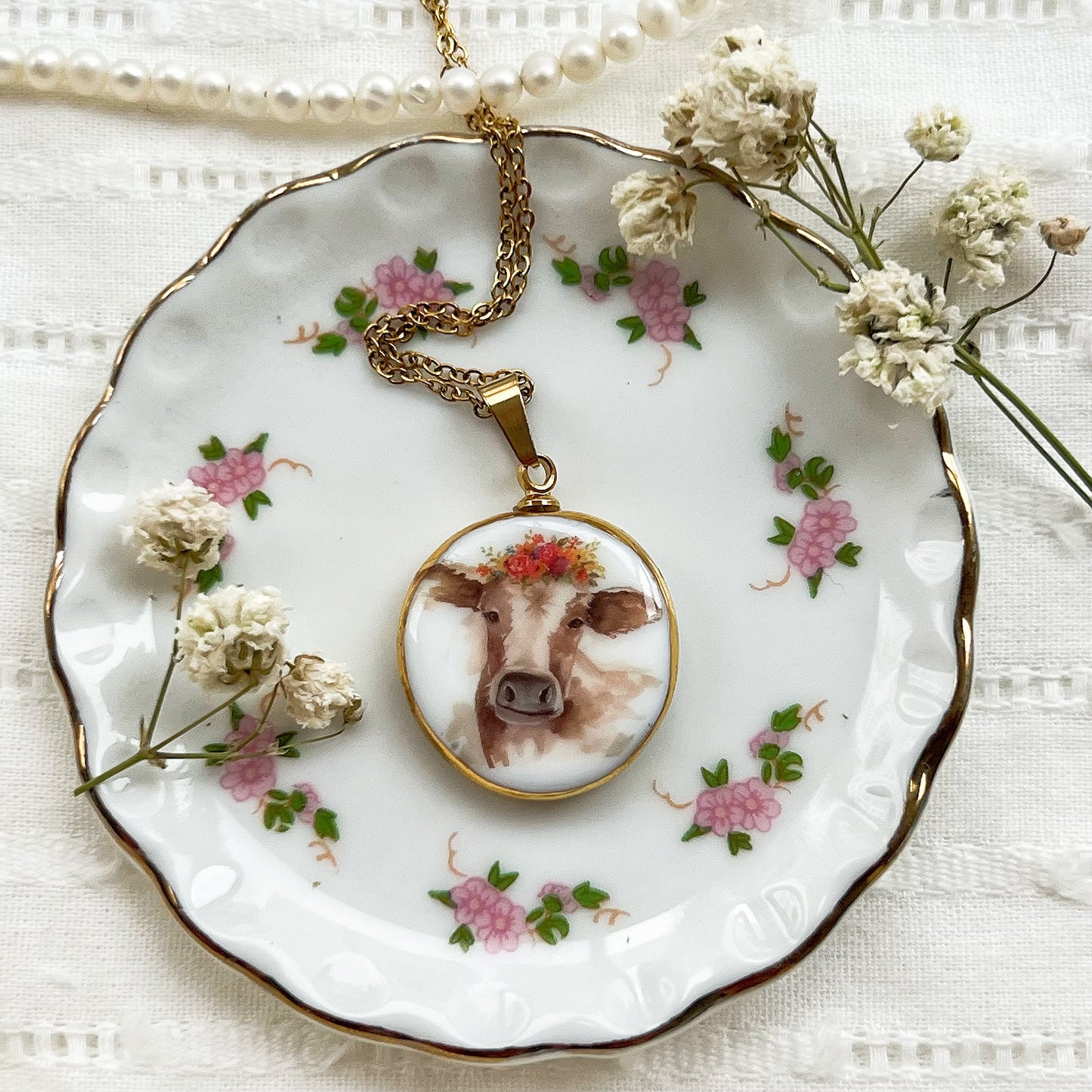 Lady cow necklace