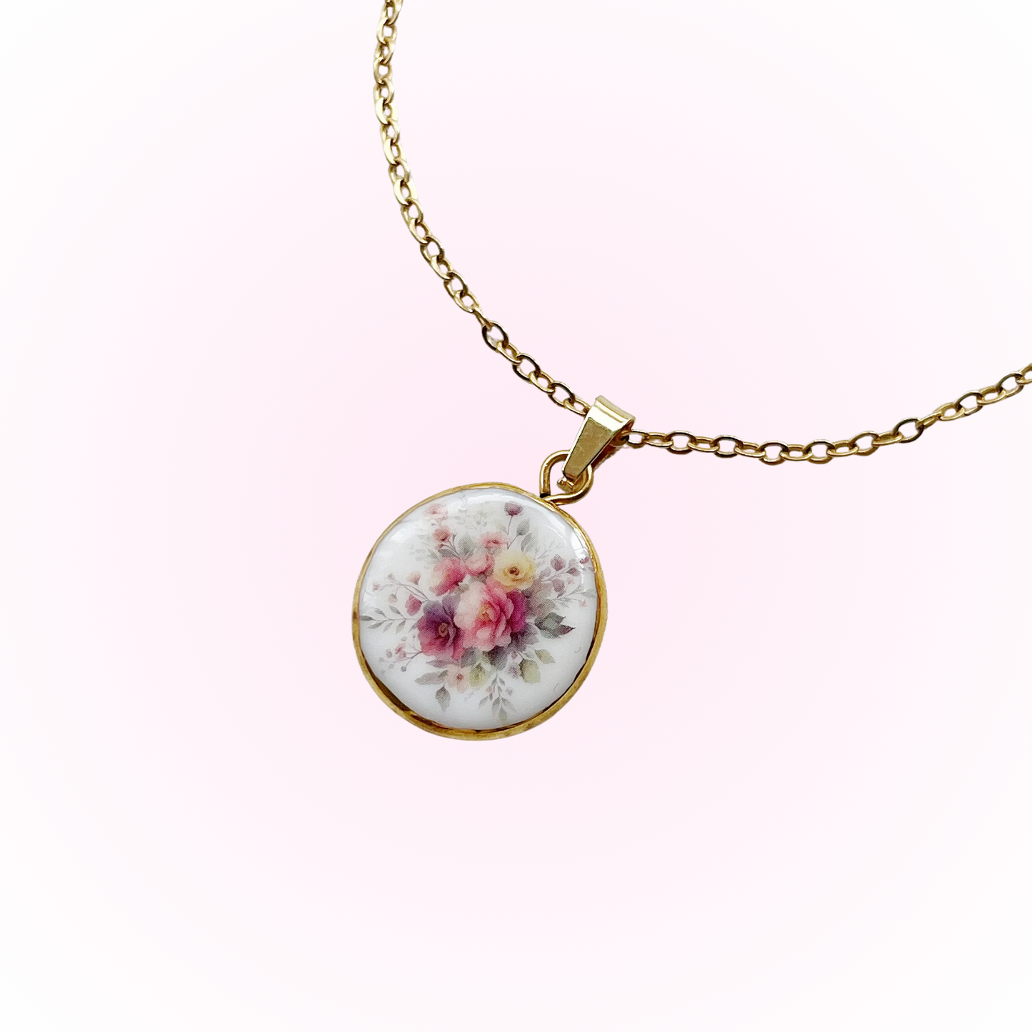 Romantic floral necklace