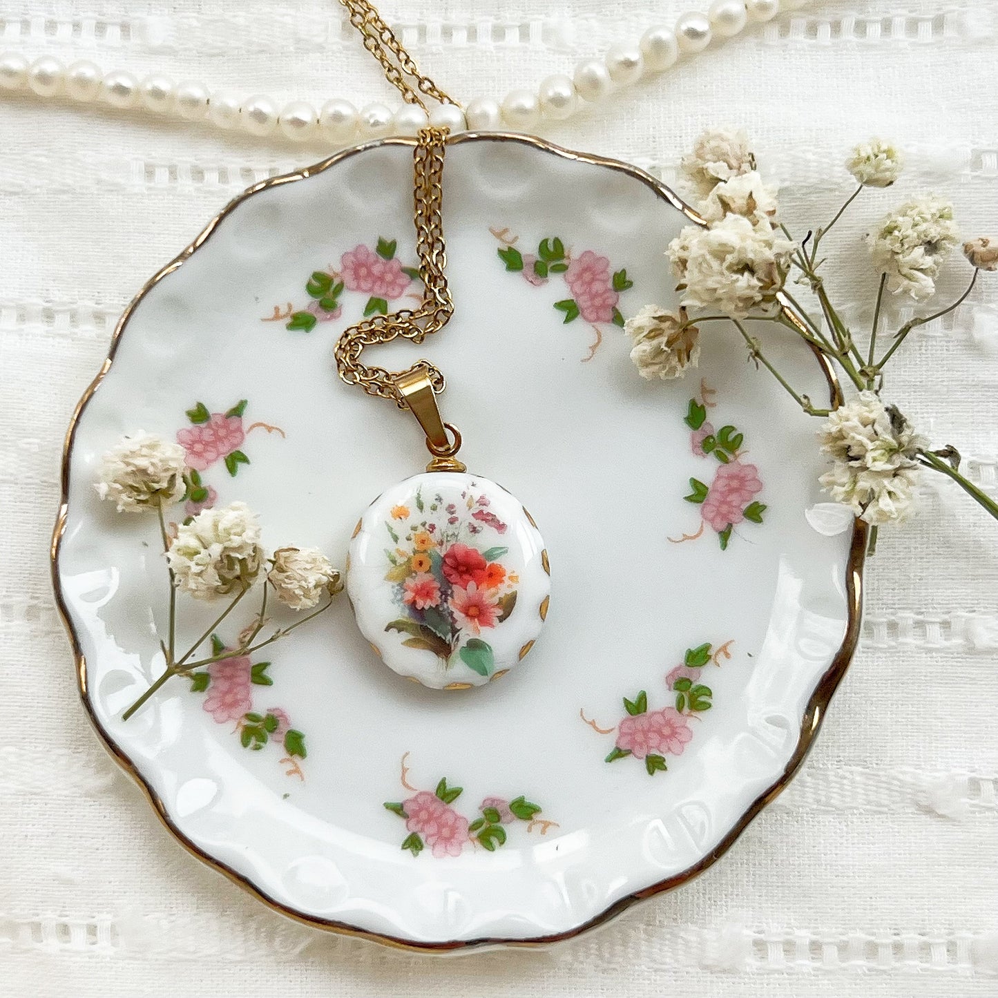 Bouquet Of Flowers Necklace